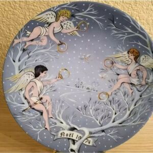 Noel 1974 Haviland Limonges Angeles W/5 Gold Rings 8.5" Made In France